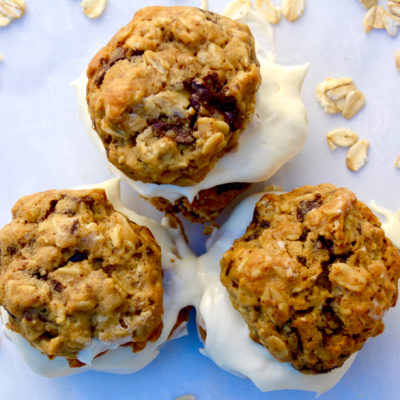 The Best Chocolate Chip Oatmeal Cookie Cream Pies (Mini Pies Recipe)